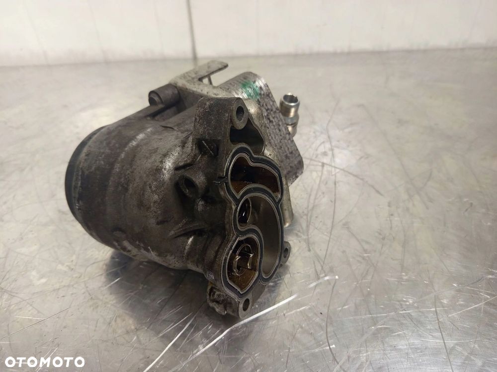 Podstawa filtra oleju Chłodniczka oleju BMW e87 e90 2.0 7574115 - 3