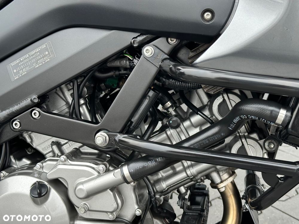 Suzuki V-STROM - 14