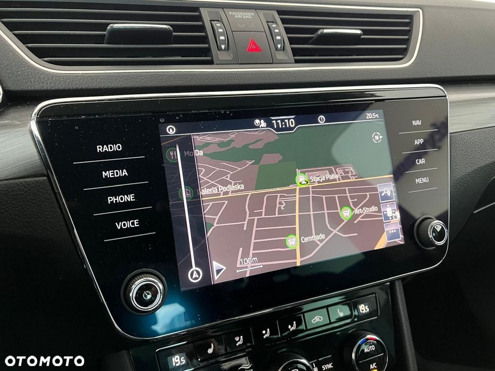 Skoda Superb 2.0 TDI SCR Style DSG - 33