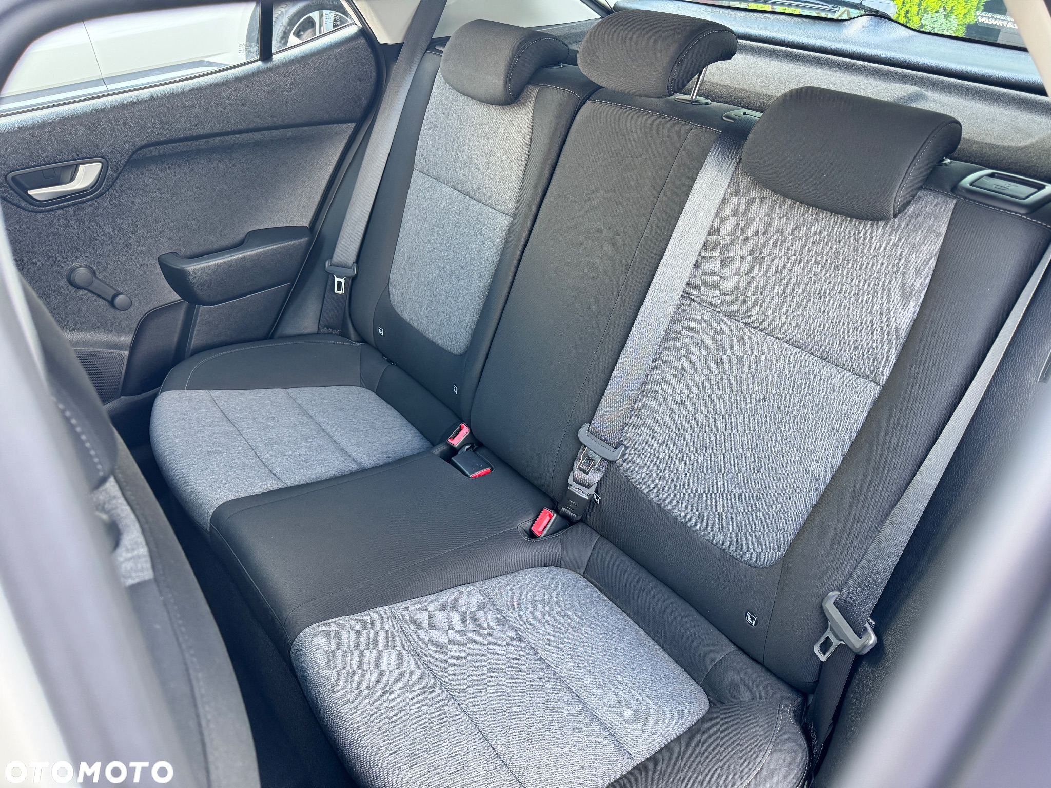 Kia Stonic 1.2 M - 13