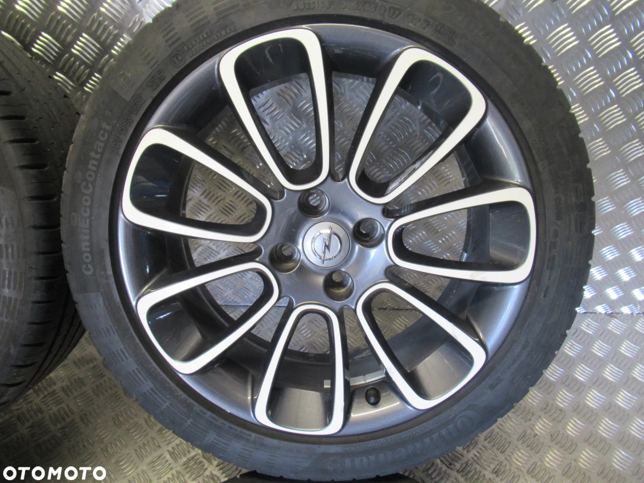 Koła Opel Adam Corsa E Adam Rocks 7Jx17 et44 4x100 CZUJNIKI - 2