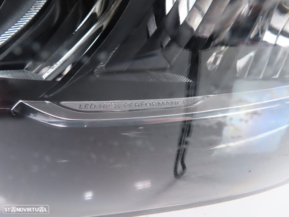 Farol LED Esquerdo Usado / Original MERCEDES-BENZ B-CLASS (W247) A2479060904 - 3
