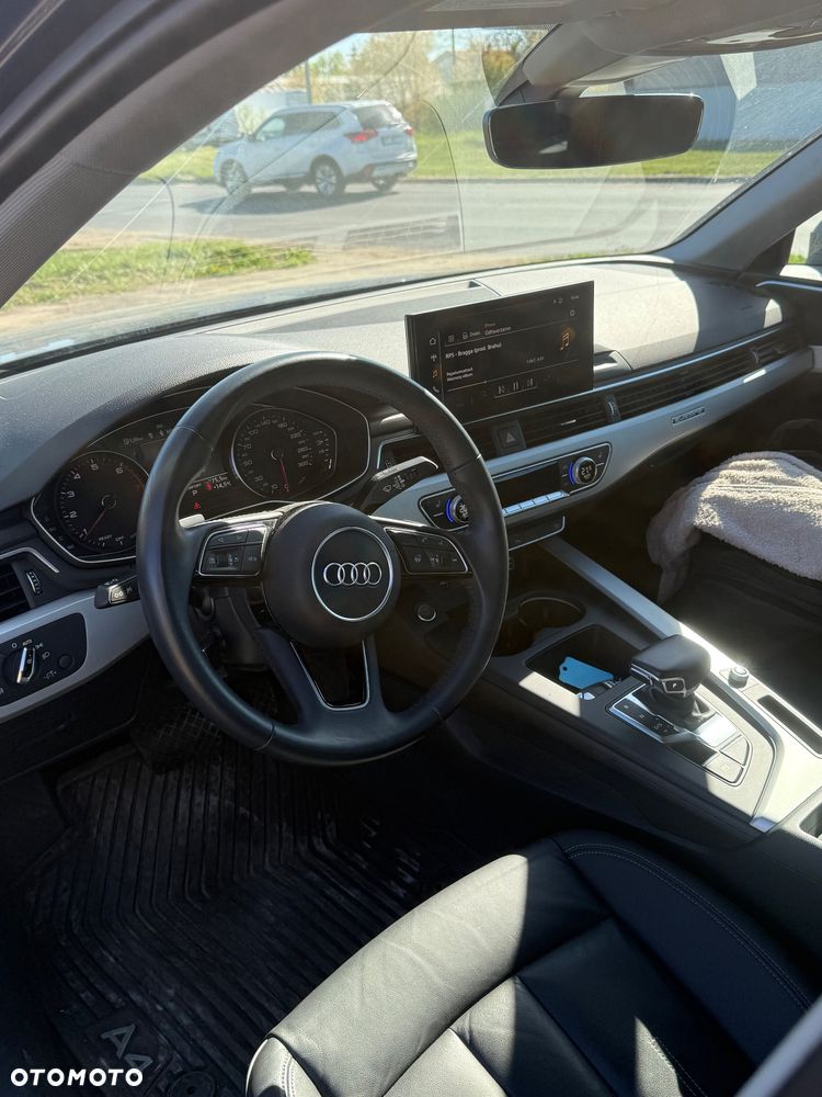 Audi A4 Limousine - 10