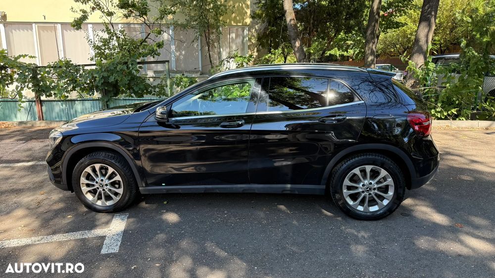 Mercedes-Benz GLA 180 7G-DCT StreetStyle - 4