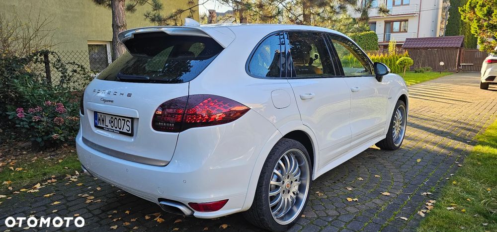 Porsche Cayenne Diesel Platinum Edition - 8