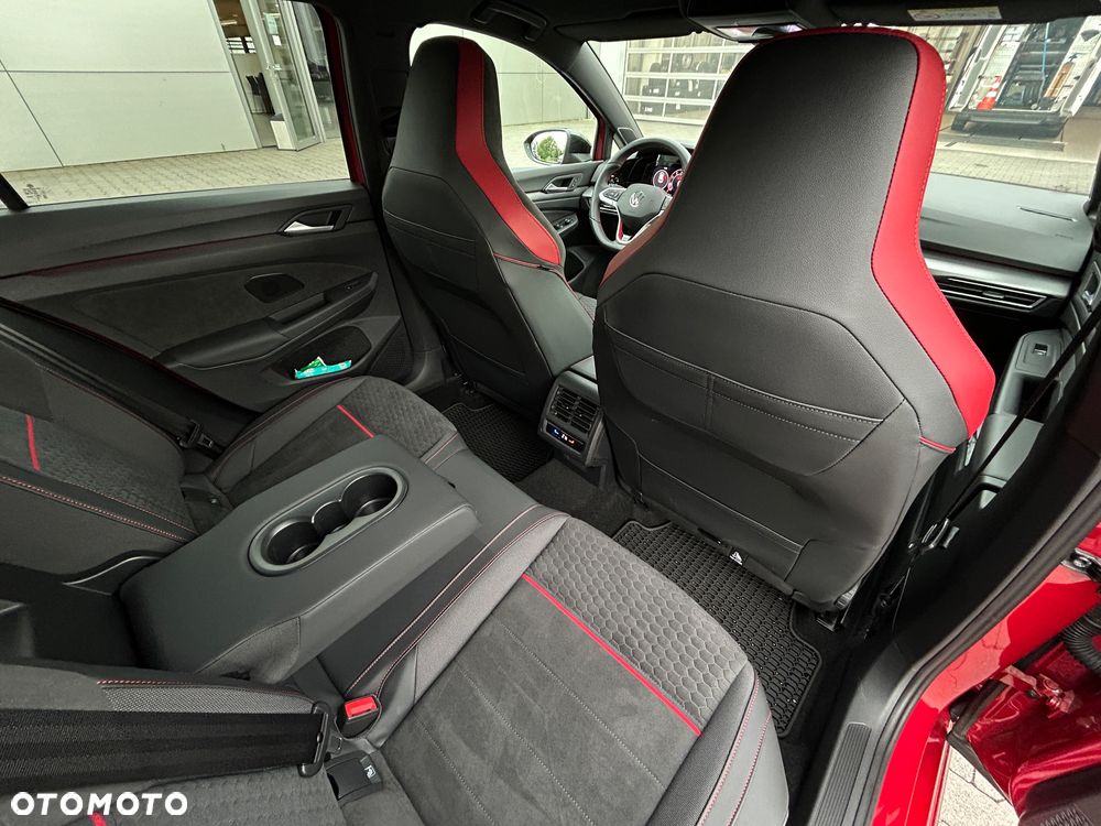 Volkswagen Golf VIII 2.0 TSI GTI Clubsport DSG - 28