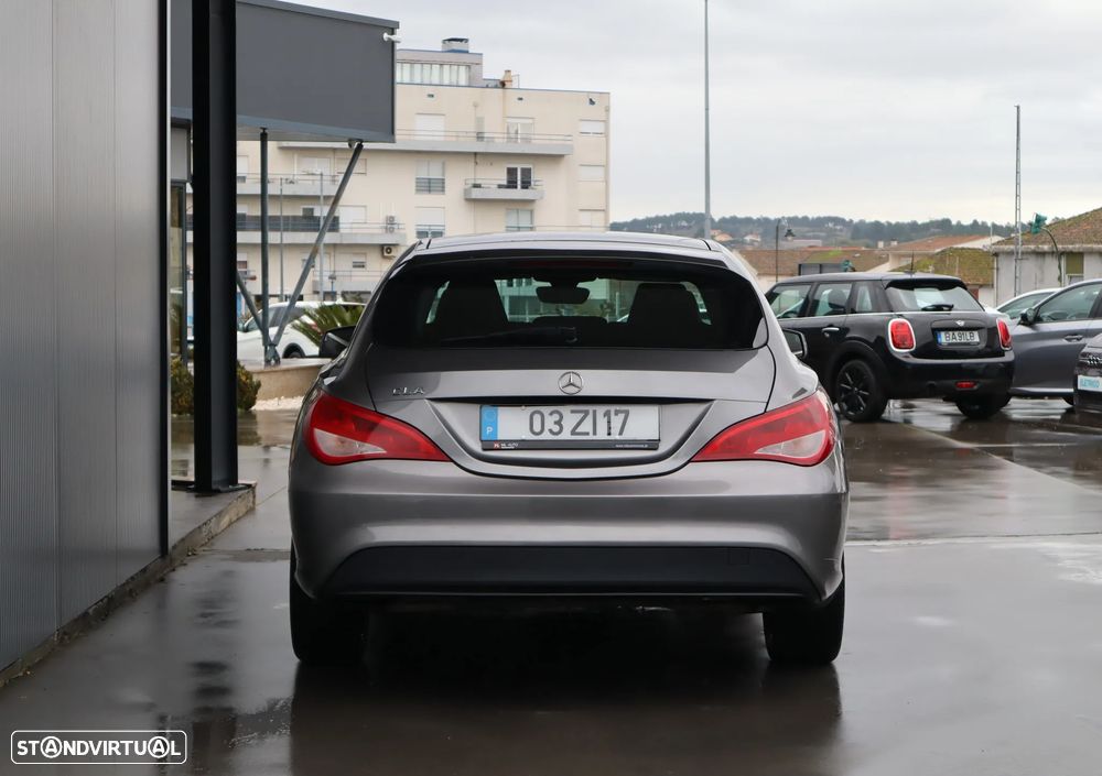 Mercedes-Benz CLA 180 d BlueEFFICIENCY Edition - 4