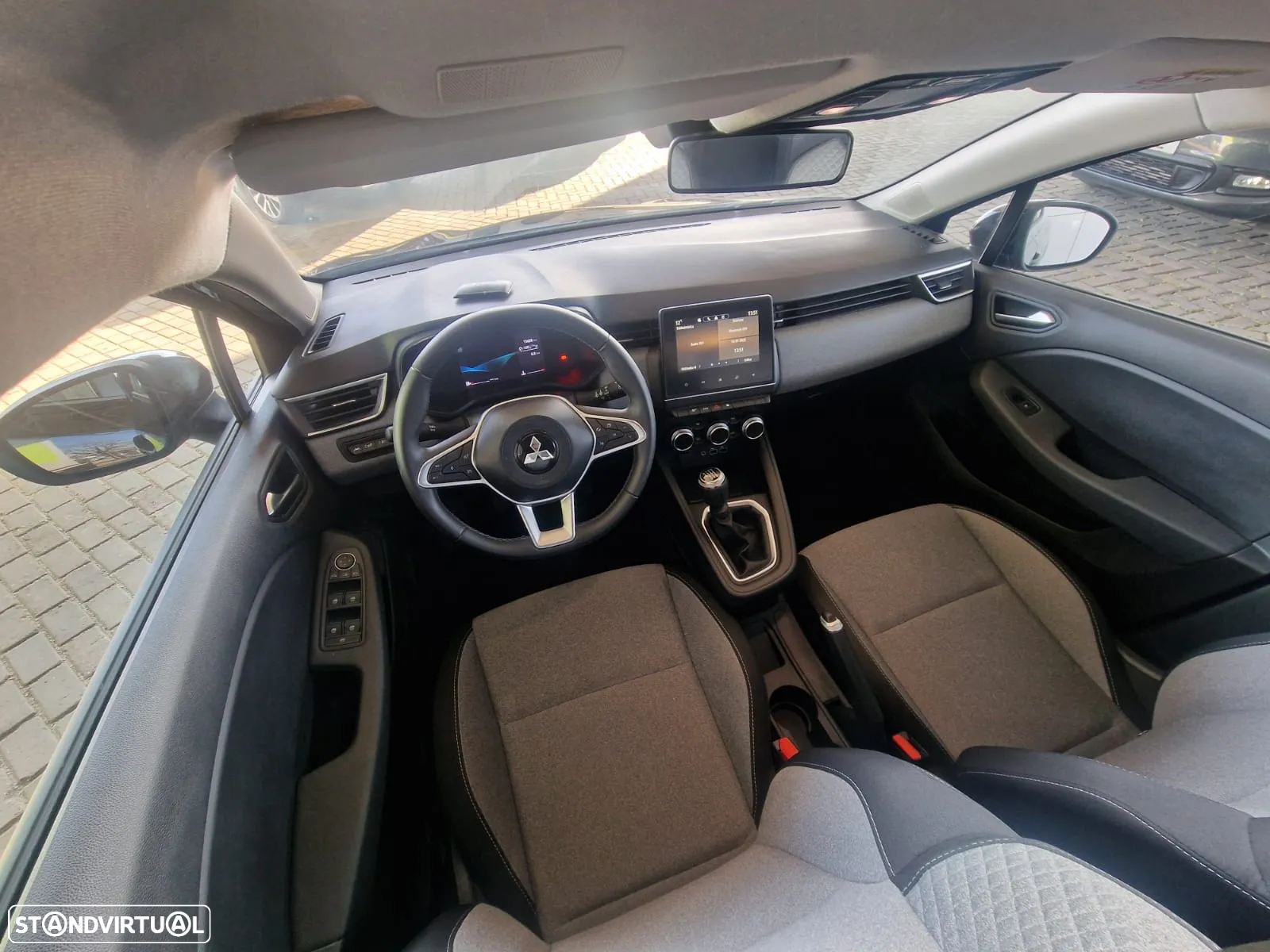 Mitsubishi Colt 1.0 MPI-T Invite - 6