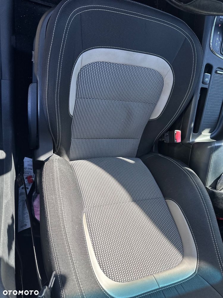 Kia Ceed 1.6 CRDi 128 Platinum Edition - 19
