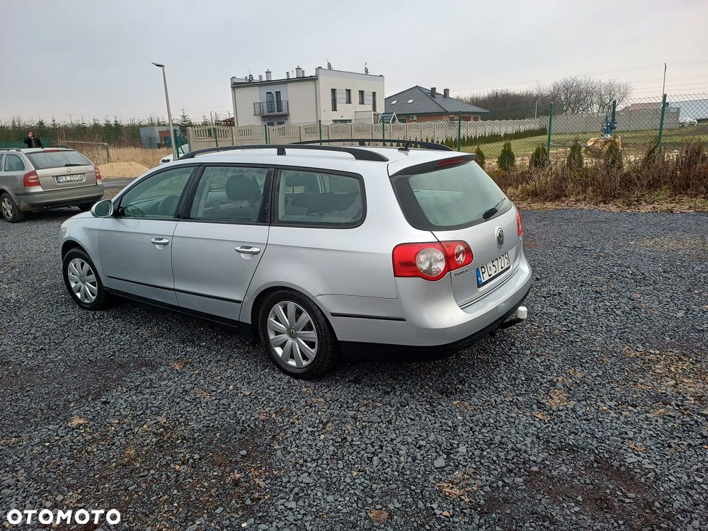 Volkswagen Passat - 2