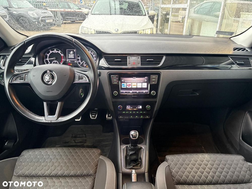 Skoda RAPID 1.0 TSI Style - 10