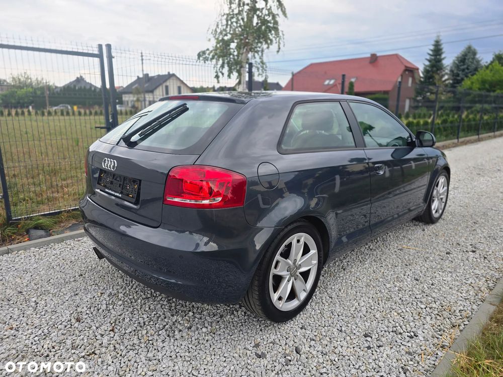 Audi A3 3-drzwiowe 1.4 TFSI Ambition - 11