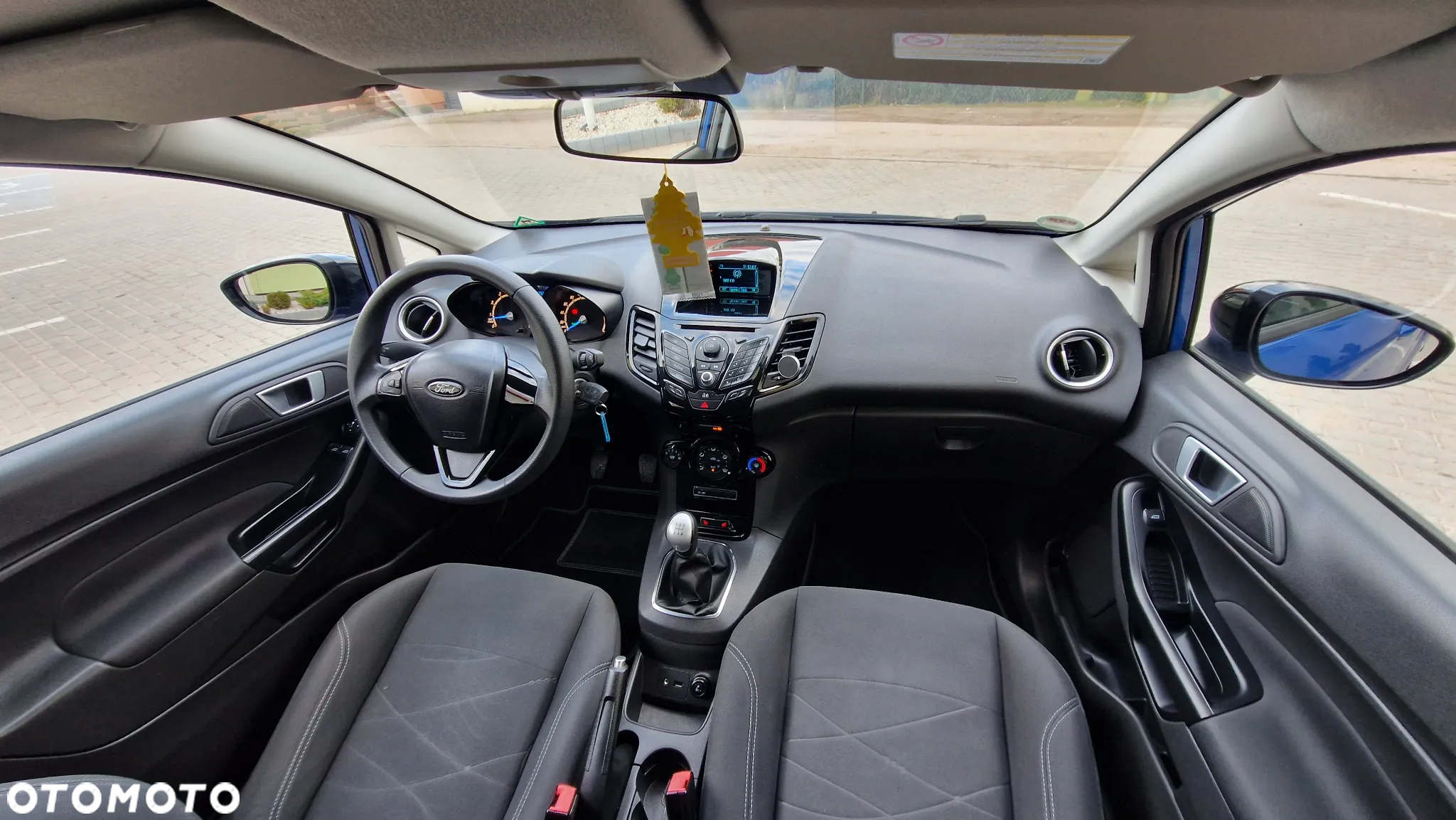 Ford Fiesta 1.0 Champions Edition - 31