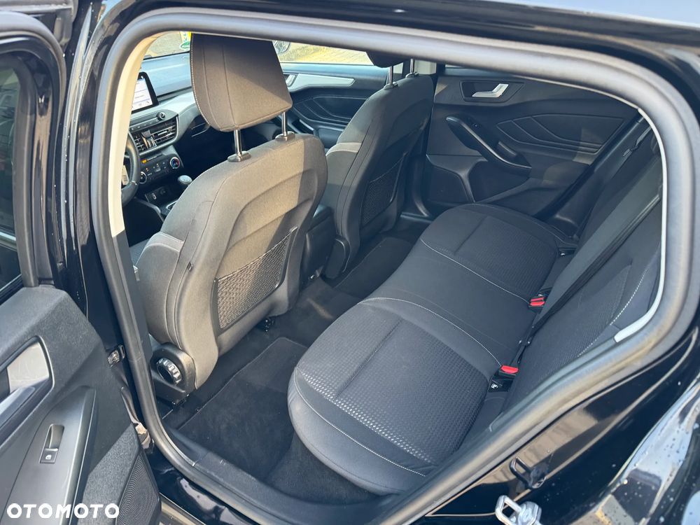 Ford Focus 1.5 EcoBlue Connected - 14
