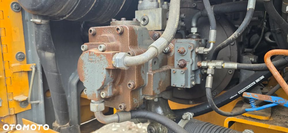 Liebherr R 924 B HDSL - 14