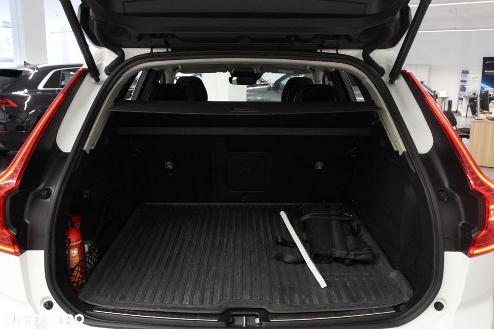 Volvo XC 60 T5 AWD Inscription - 22