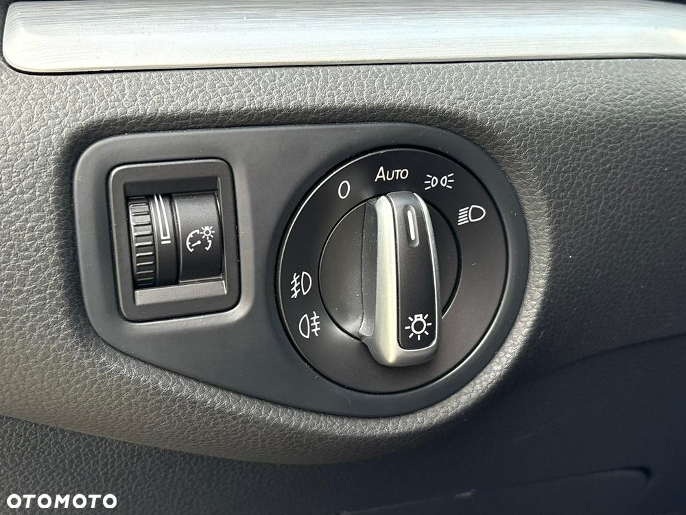 Volkswagen Sharan 2.0 TDI DSG BlueMotion Technology Cup - 26