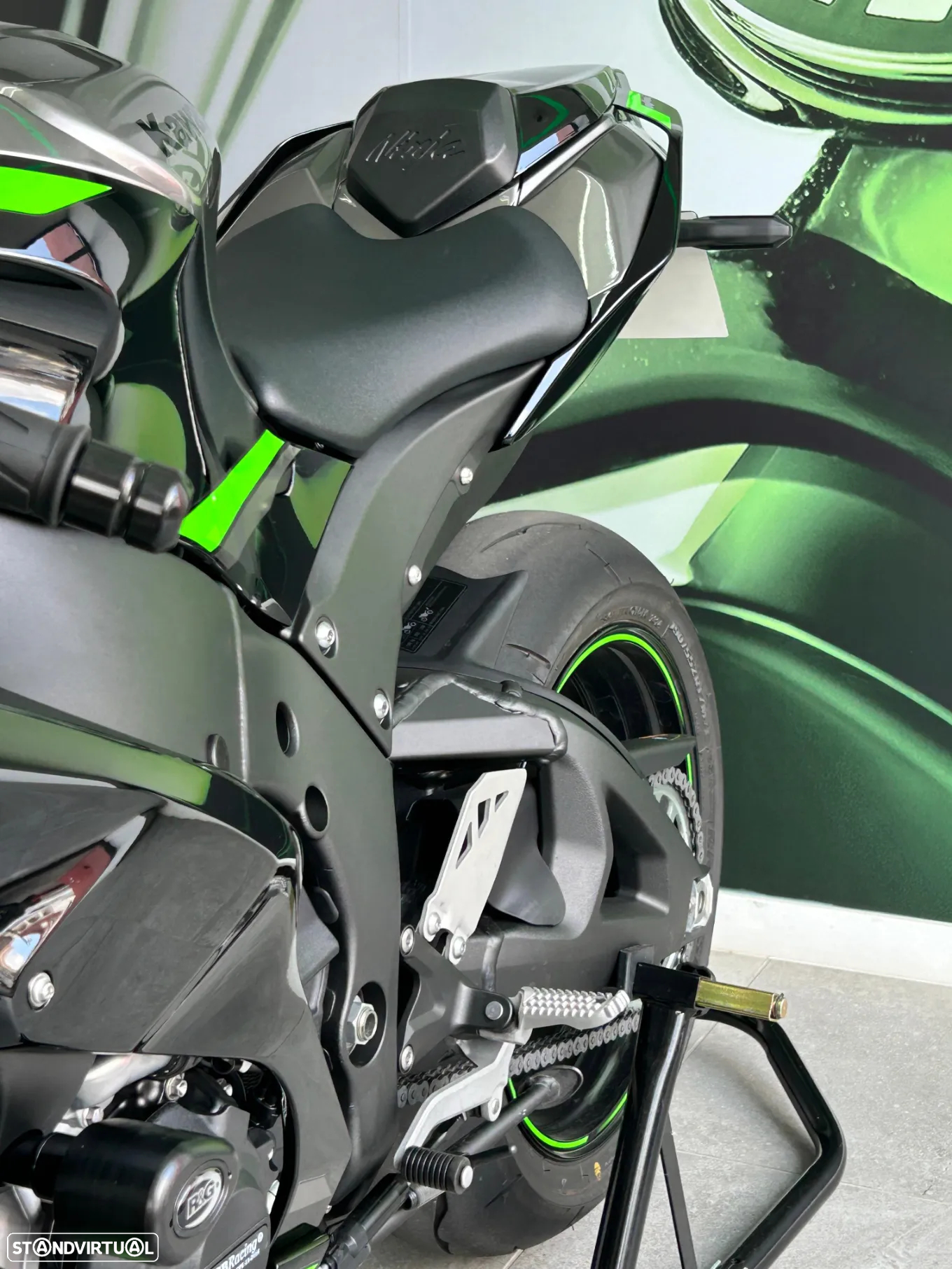 Kawasaki Ninja ZX-R - 5