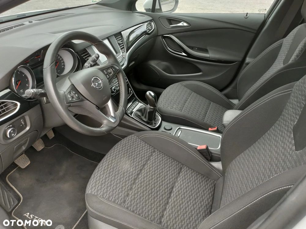 Opel Astra - 9
