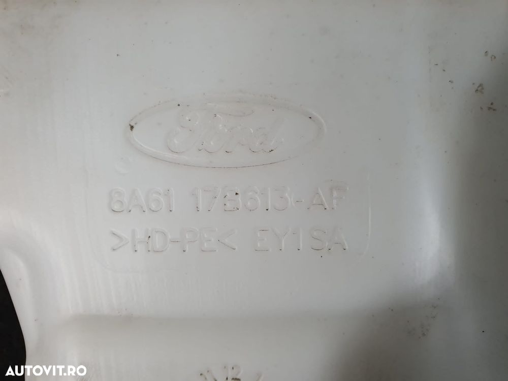 VAS LICHID PARBRIZ FORD BMAX - 2