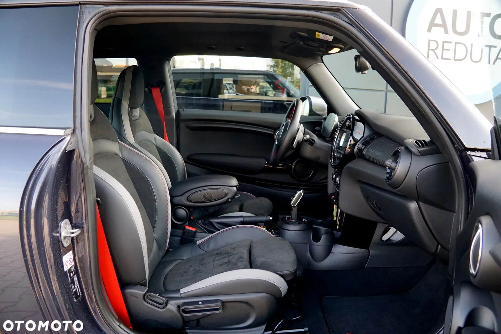 MINI John Cooper Works ALL4 sport - 16