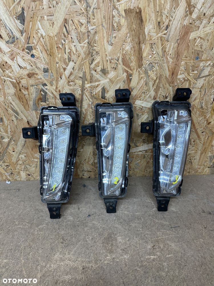 SUZUKI VITARA III HALOGEN LEWY DRL LED W1378 W3149 - 1