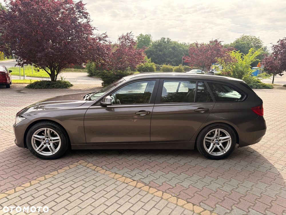 BMW Seria 3 320d - 5