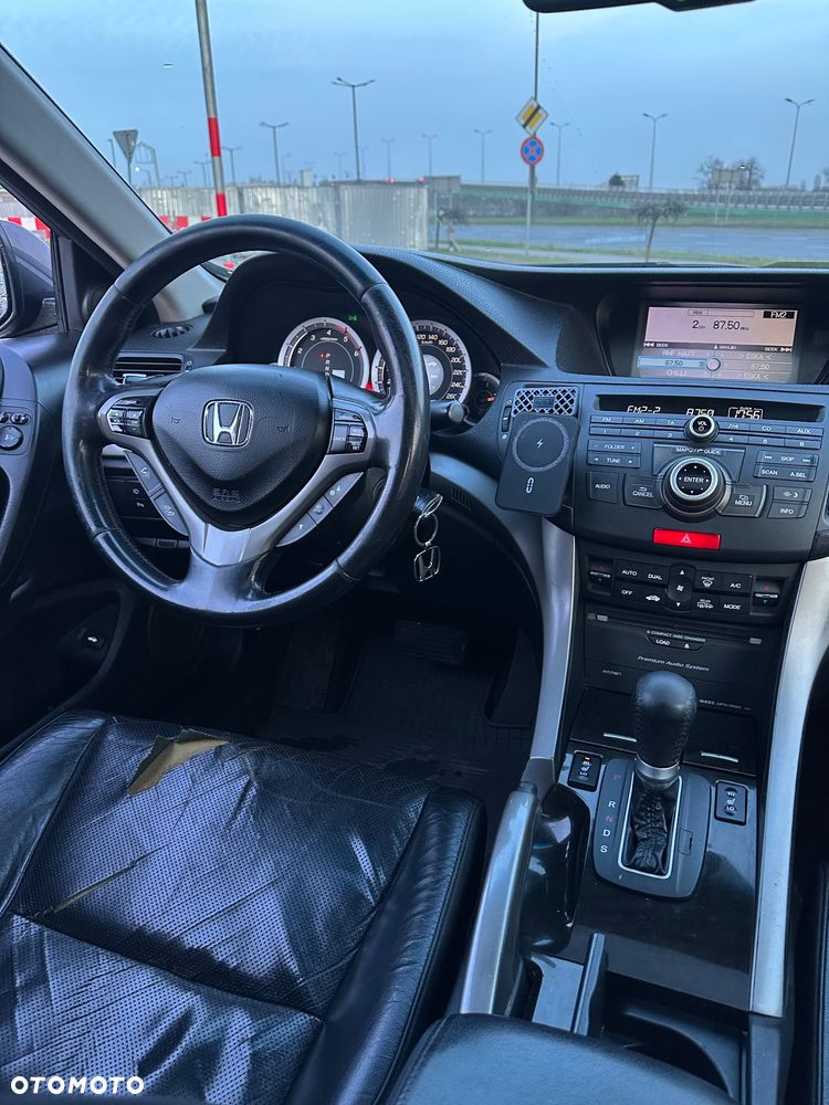 Honda Accord 2.2d Executive - 11