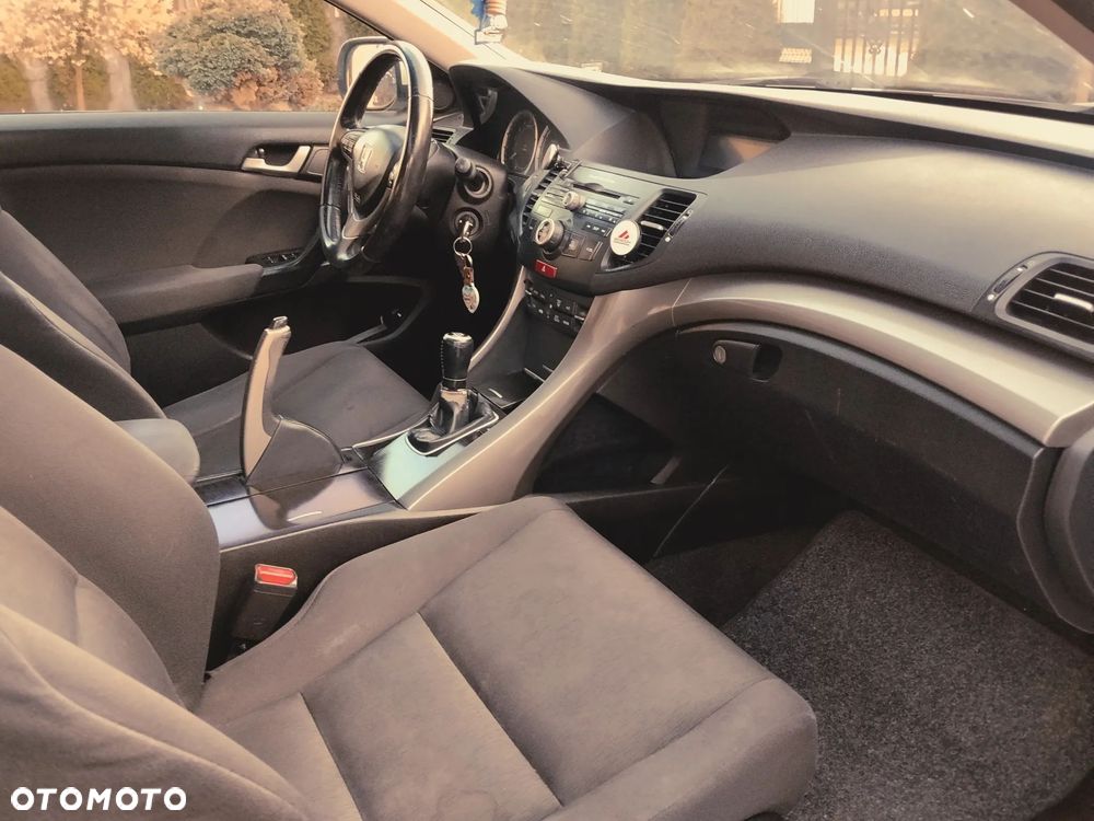 Honda Accord 2.0 Elegance - 24