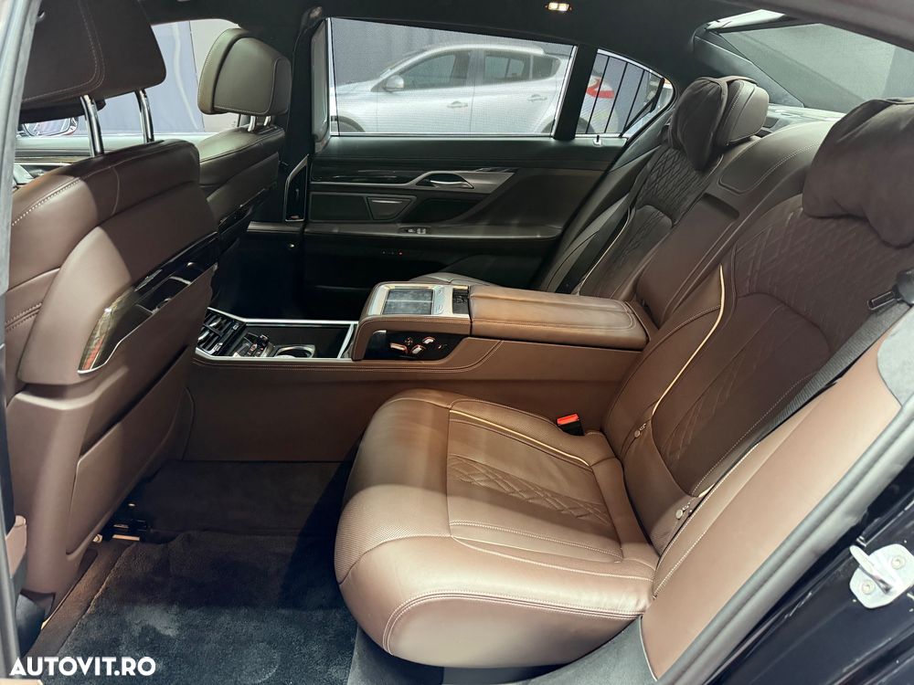 BMW Seria 7 745Le xDrive - 15