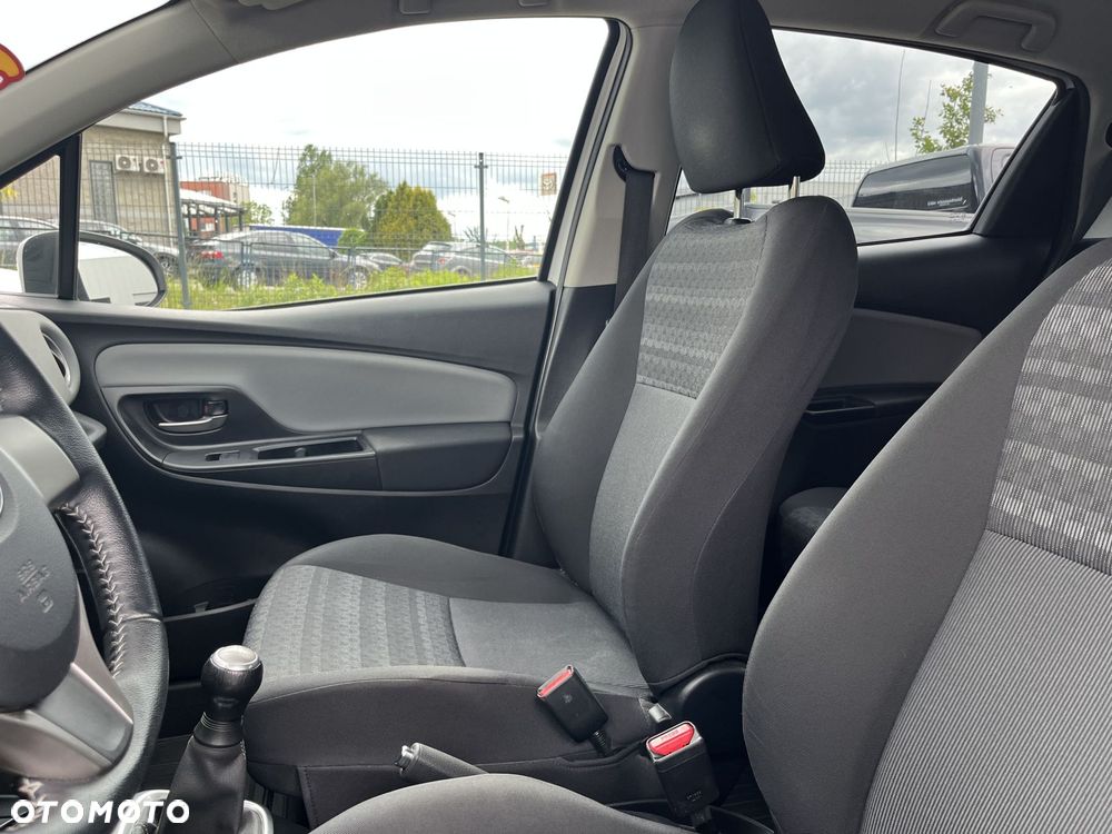 Toyota Yaris 1.0 Active EU6 - 14