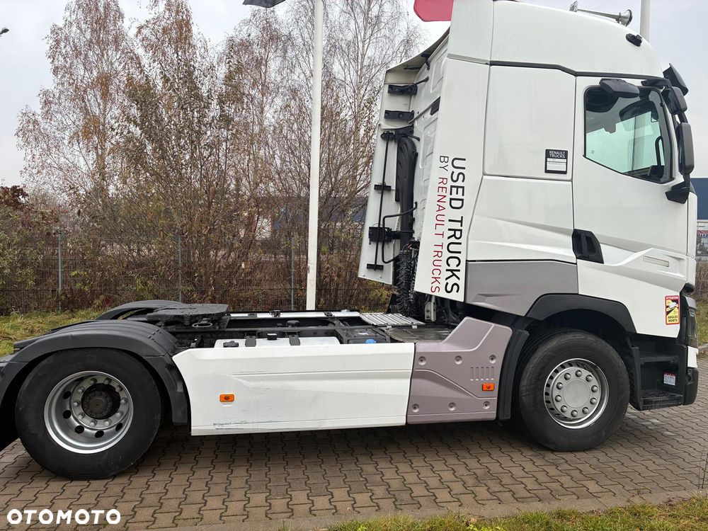 Renault T480 High Sleeper Cab - 3