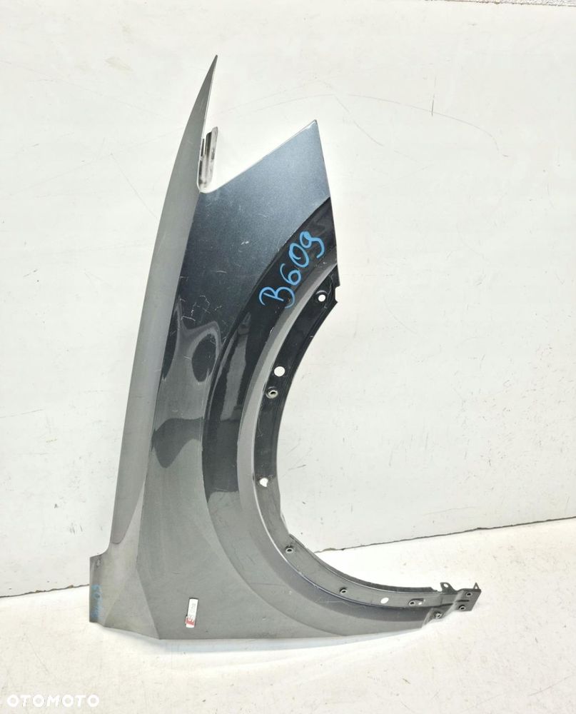 Audi Q2 81A S-LINE Błotnik PRAWY przód przedni