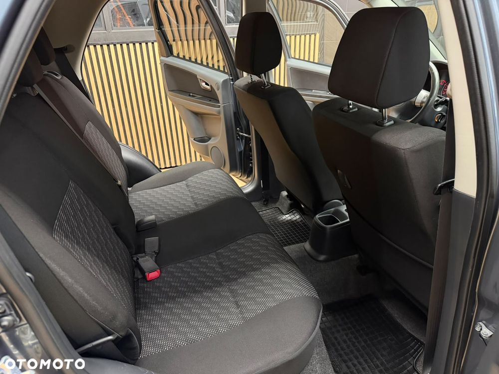 Suzuki SX4 1.6 GS / Premium - 9