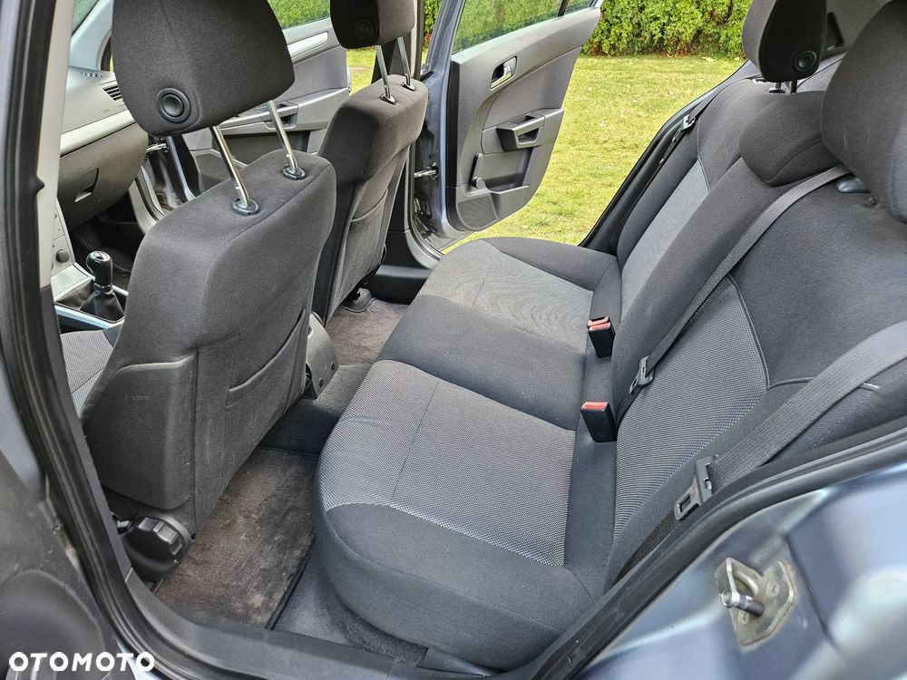 Opel Astra III 1.4 Enjoy - 9