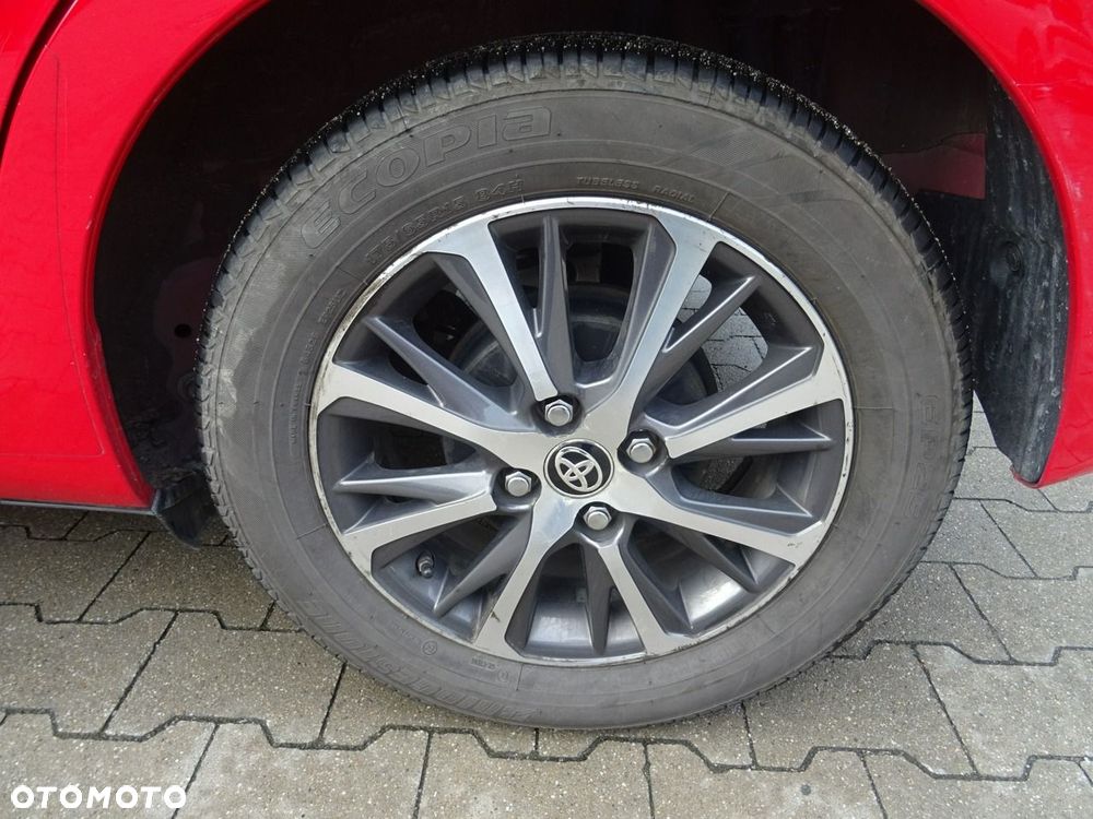 Toyota Yaris - 15