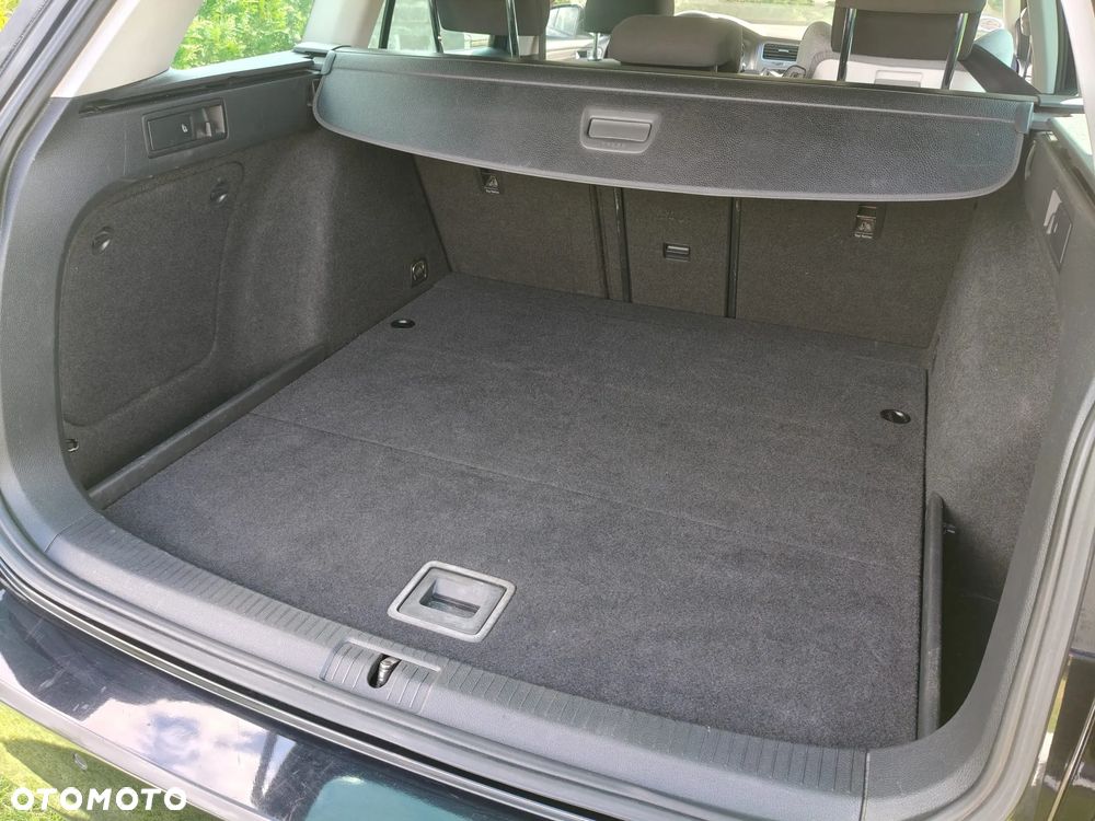 Volkswagen Golf - 30