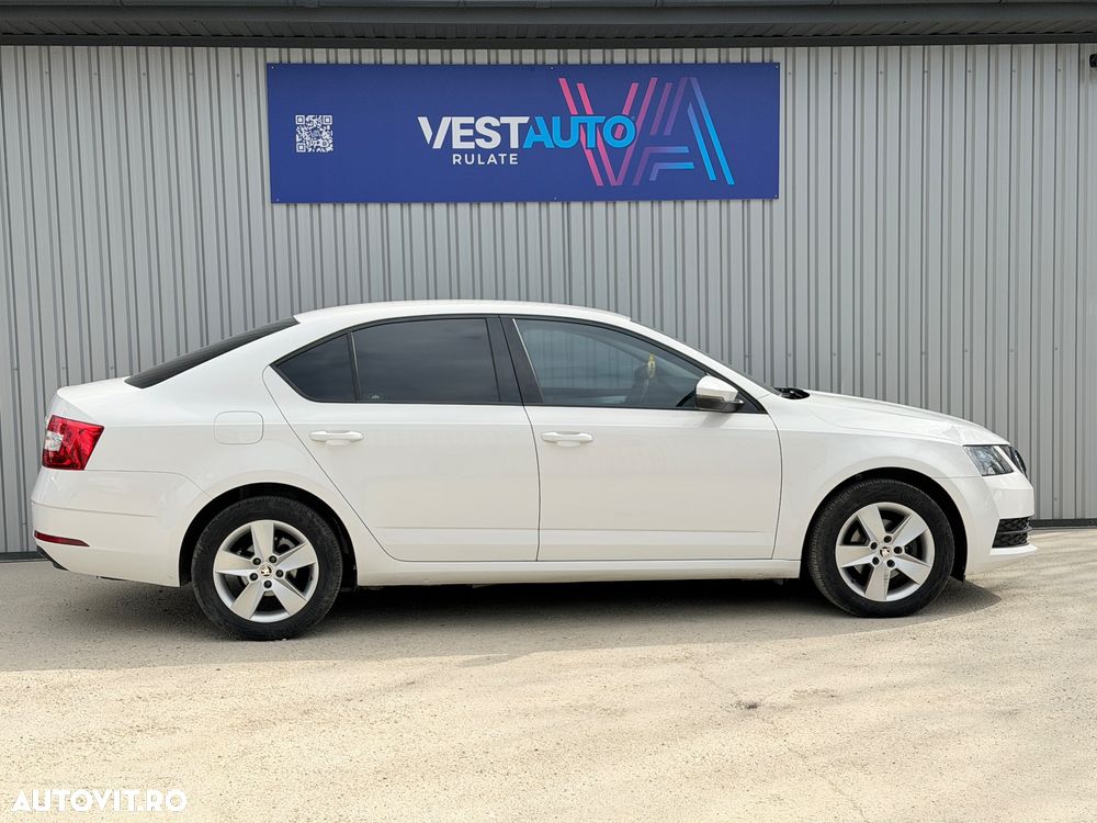 Skoda Octavia 1.6 TDI Active - 8