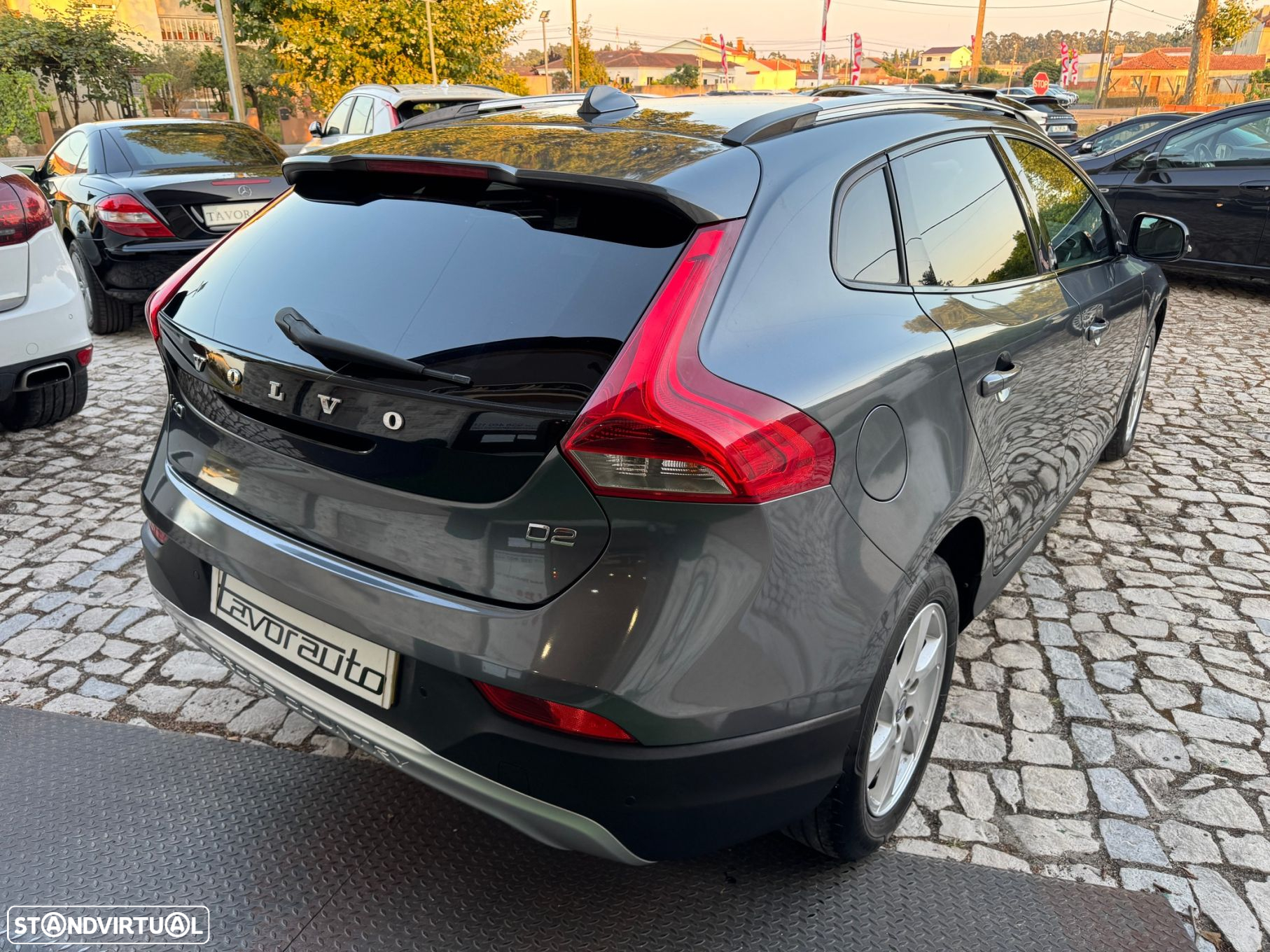 Volvo V40 Cross Country 1.6 D2 Momentum - 7