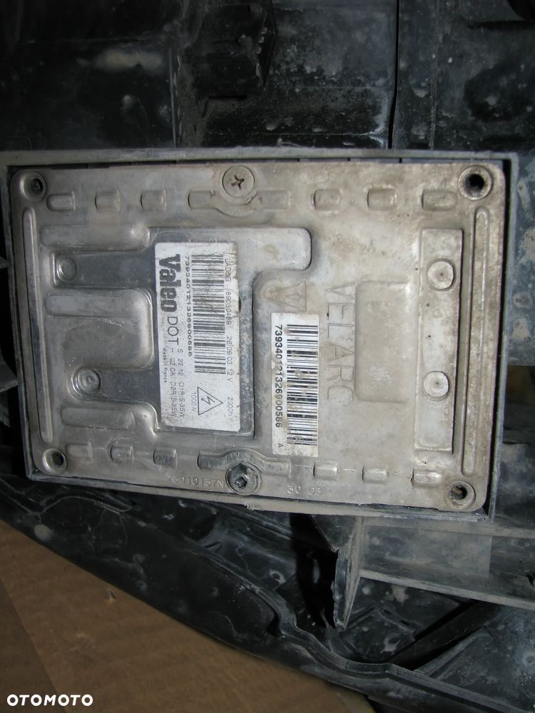 RENAULT MEGANE II LAMPA PRAWA PRZEDNIA PRZÓD XENON KSENON 89307040 - 6