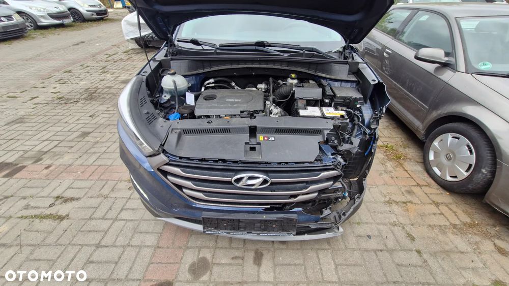 Hyundai Tucson blue 1.7 CRDi 2WD Style - 15