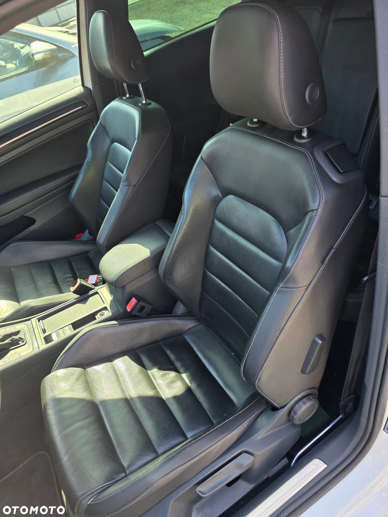Volkswagen Golf - 8
