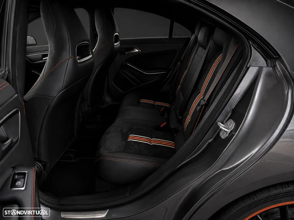 Mercedes-Benz CLA 220 (CDI) d 4Matic 7G-DCT Orange Art Edition - 14