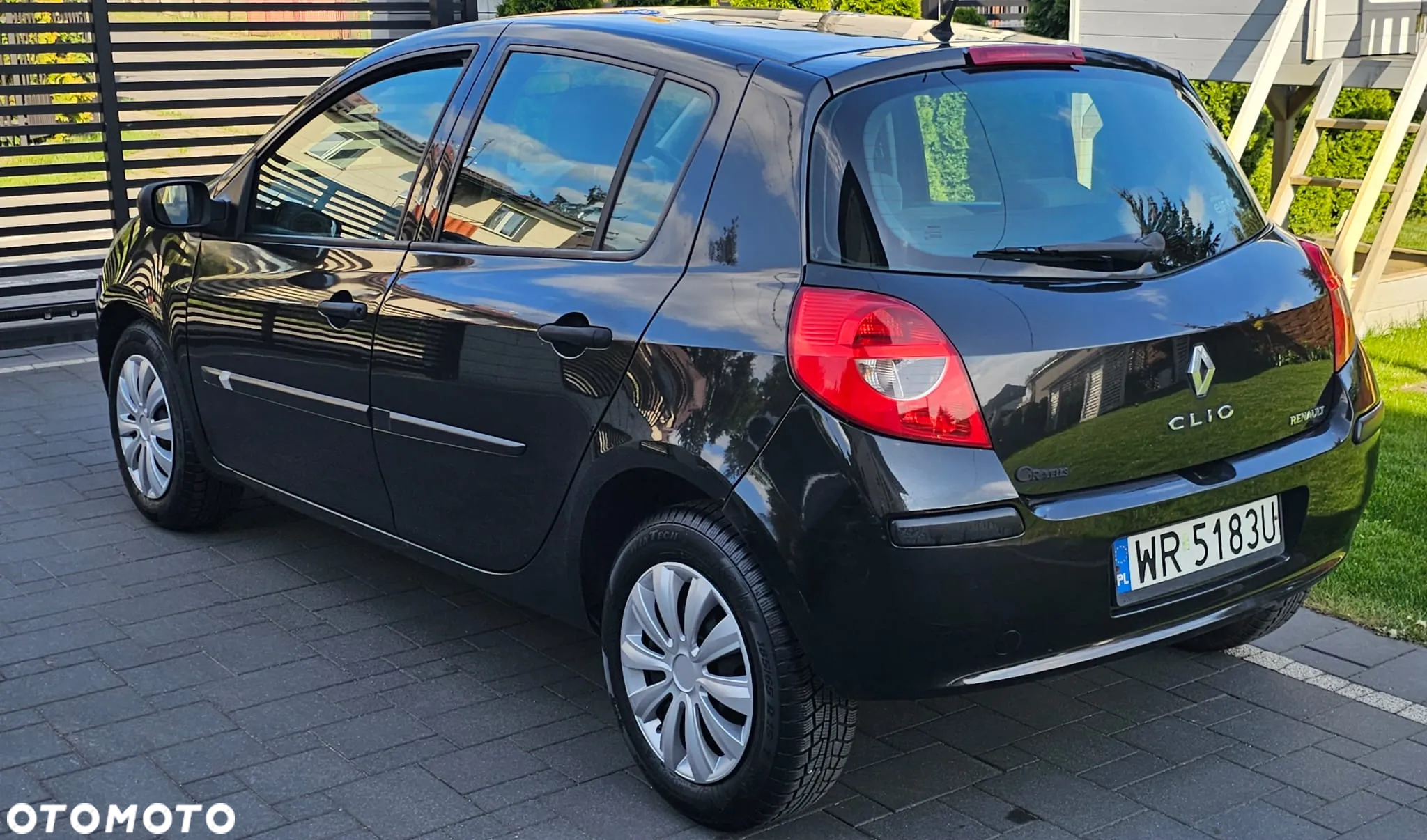 Renault Clio 1.4 16V Confort Dynamique - 10