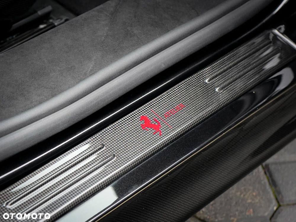 Ferrari SF90 Spider - 18