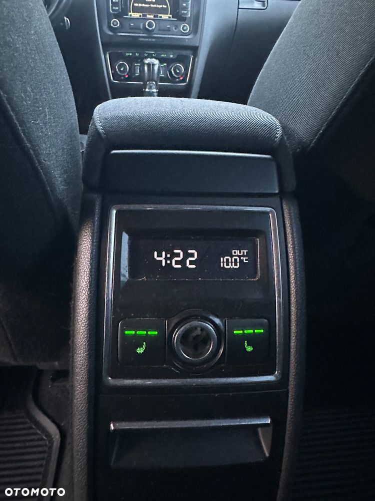 Skoda Superb 2.0 TDI 4x4 Elegance DSG - 29