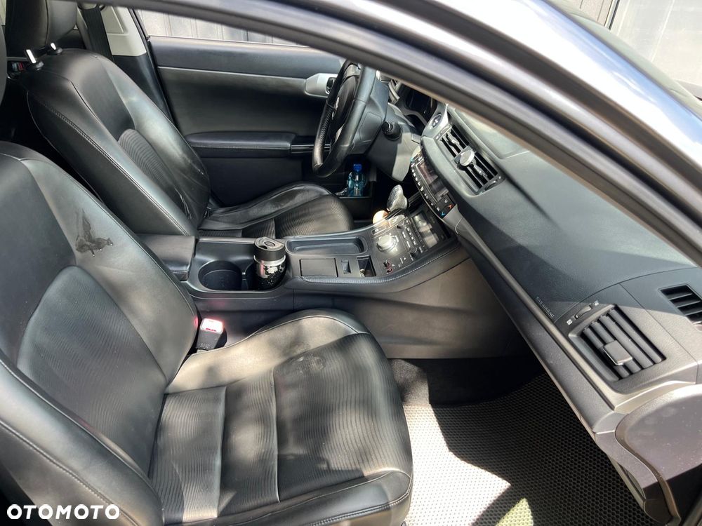 Lexus CT - 5