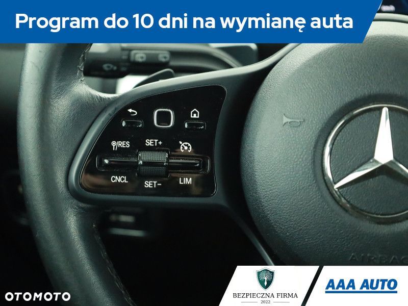 Mercedes-Benz GLB - 20