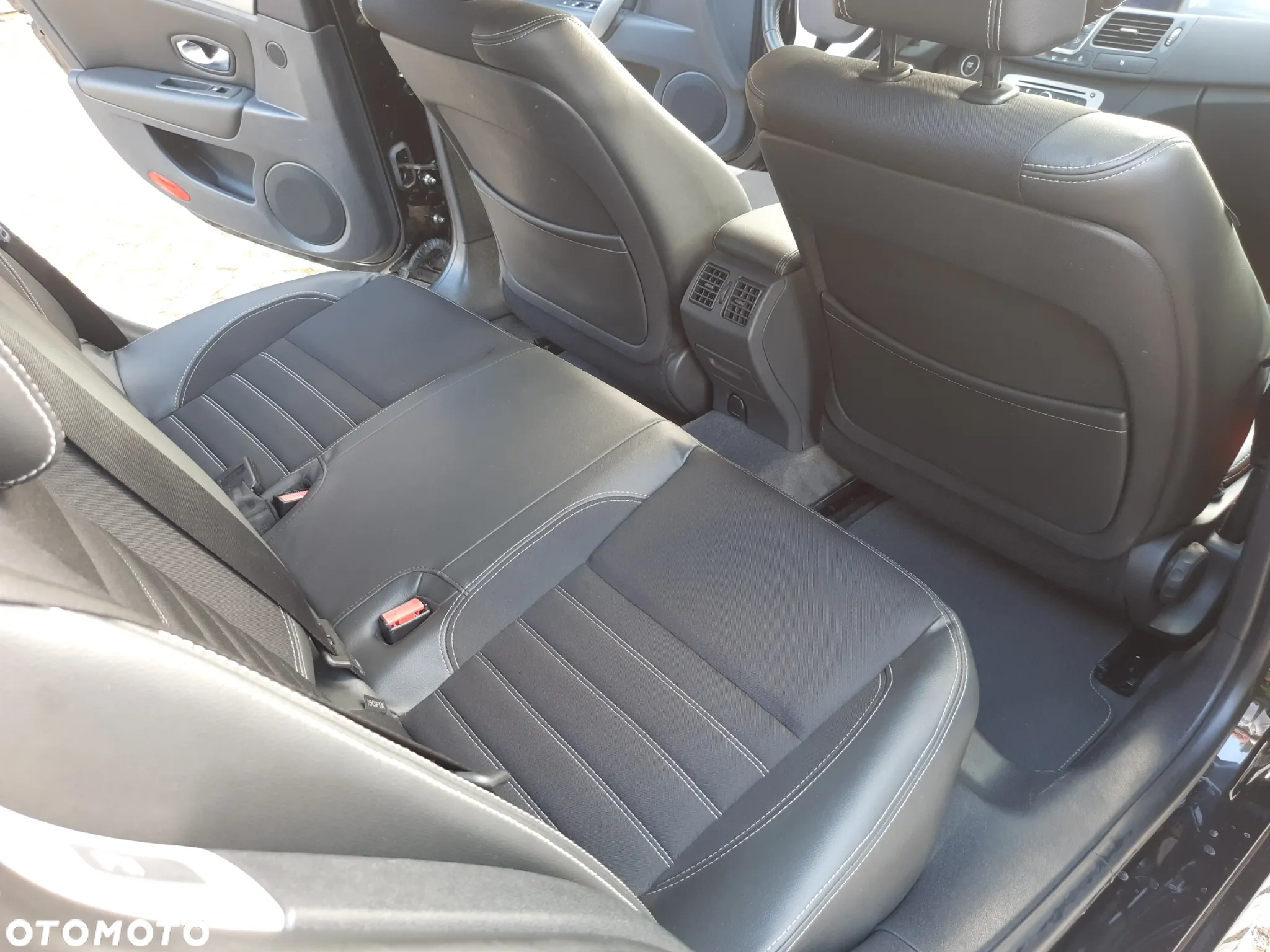 Renault Laguna 2.0 dCi Black Edition - 15