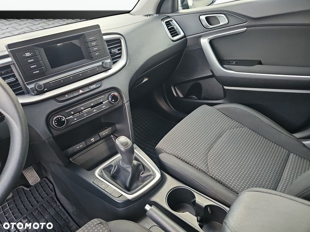 Kia Ceed - 18